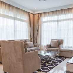 Rem vai 2 lop am tran phong khach