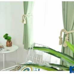 May rèm vải cửa sổ