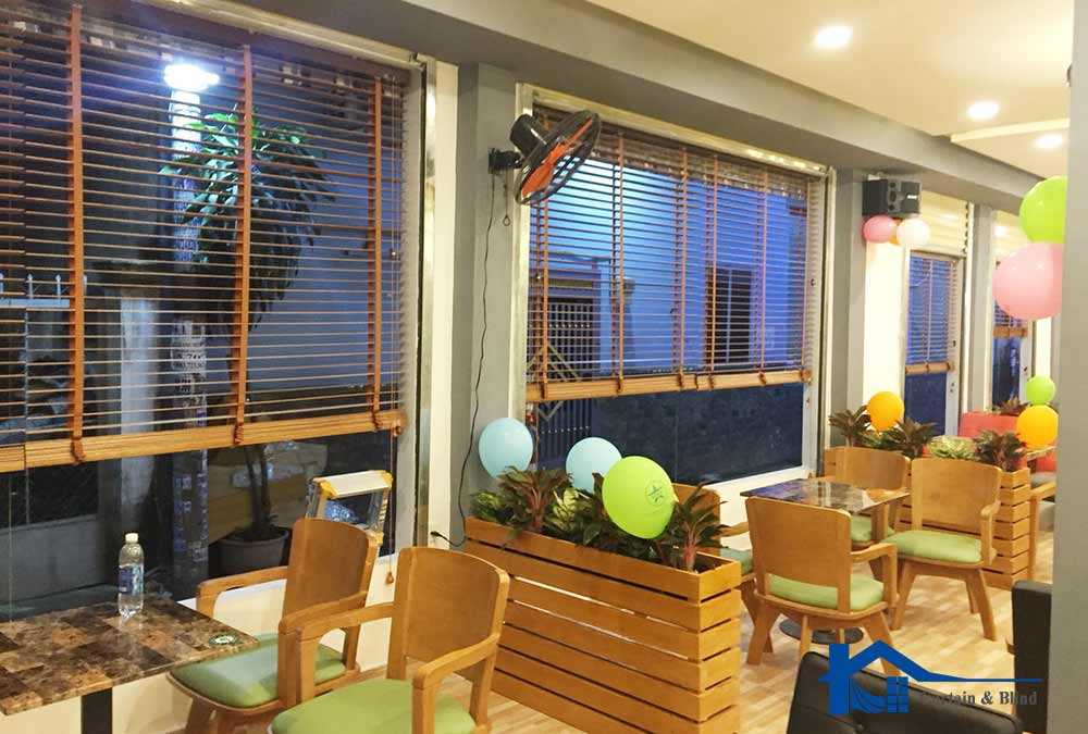 Rèm gỗ tự nhiên quán cafe Gò Vấp màn gỗ tự nhiên cho quán cafe