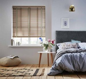 Rèm phòng ngủ gỗ thiên nhiên