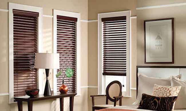 Rèm nhựa giả gỗ cửa sổ