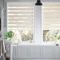 Rèm cầu vồng màu kem